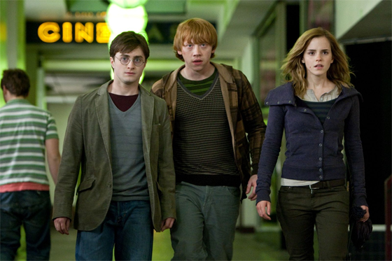 harry potter 7 movie ron and hermione. As Harry, Ron and Hermione